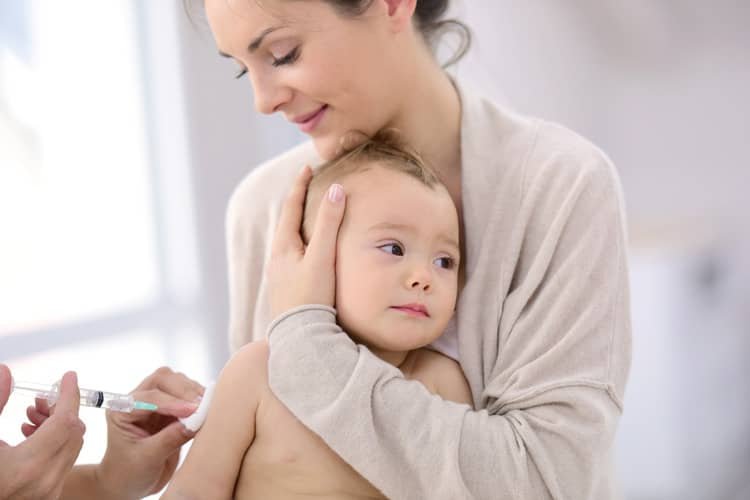 Povinné očkovanie detí
