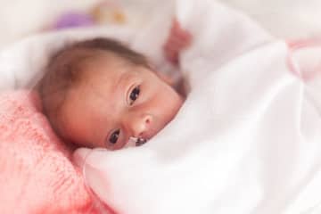 Predčasne narodené deti. Predčasný pôrod v 25. týždni môže mať následky