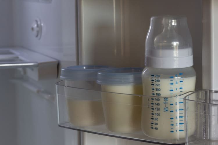Skladovanie materského mlieka v chladničke