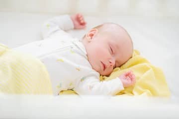 Spánok detí podľa veku – tabuľka. Koľko spánku potrebujú bábätká?