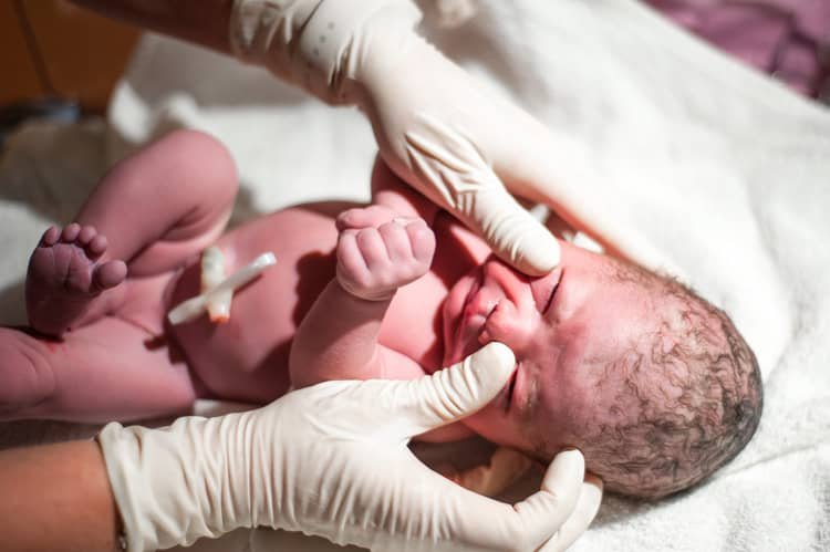 Zrak novorodenca po narodení