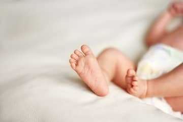 Polohovanie novorodenca alebo ako správne polohovať bábätko