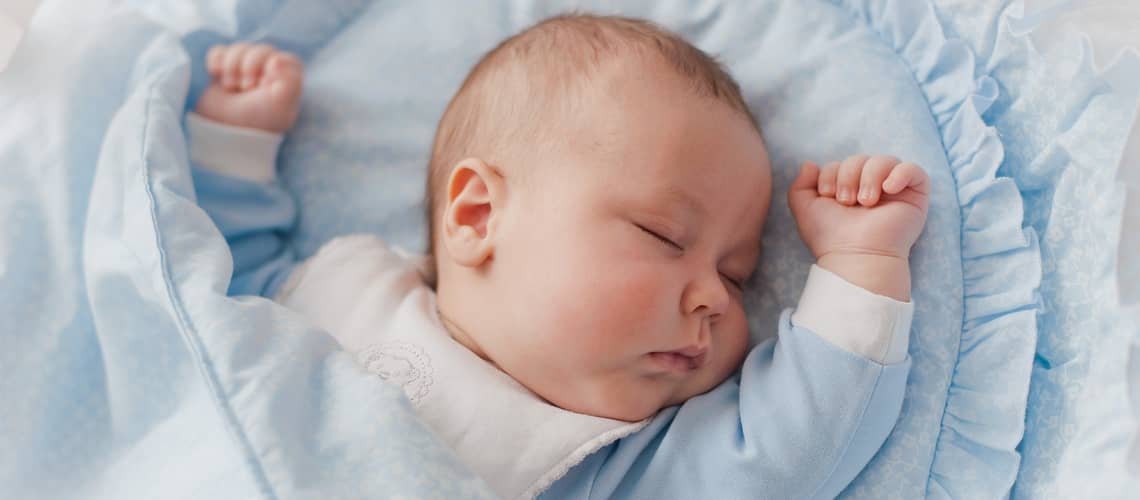 Ako má spať novorodenec?