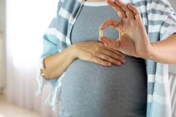 Kyselina listová v tehotenstve – ako dlho ju užívať a aké je dávkovanie