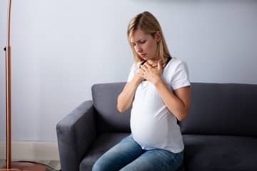 Pálenie záhy v tehotenstve. Kedy vzniká, čo pomôže a ako ho zmierniť?
